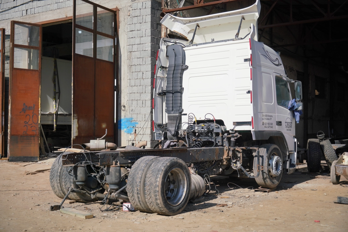 В селе Карабулак Туркестанской области собирают прицепы для грузовиков - фото 7