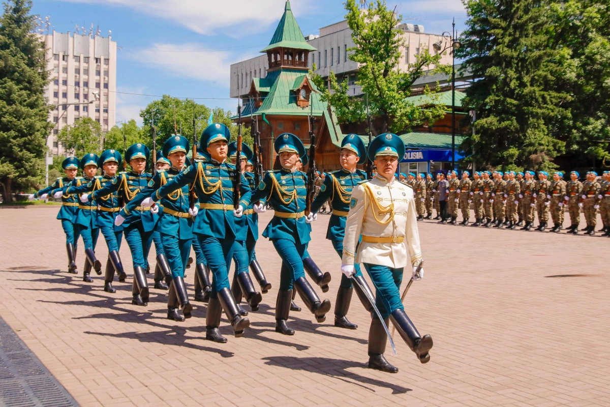 Военнослужащие президентского полка «Батыр» приняли присягу - фото 7