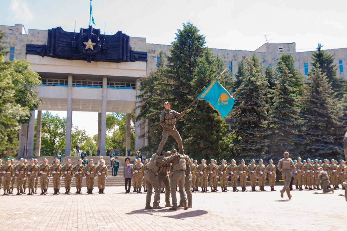 Военнослужащие президентского полка «Батыр» приняли присягу - фото 12