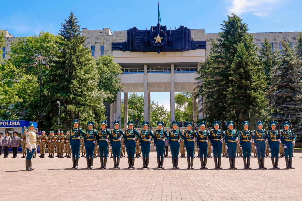 Военнослужащие президентского полка «Батыр» приняли присягу - фото 13