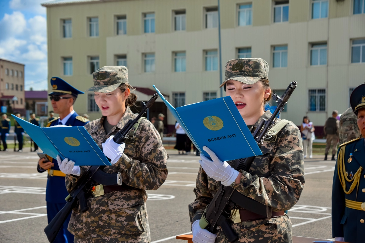 Первые военные журналисты приняли присягу в Астане - фото 9