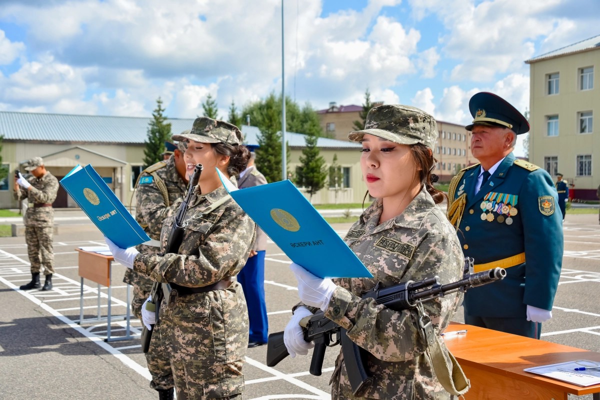 Первые военные журналисты приняли присягу в Астане - фото 16