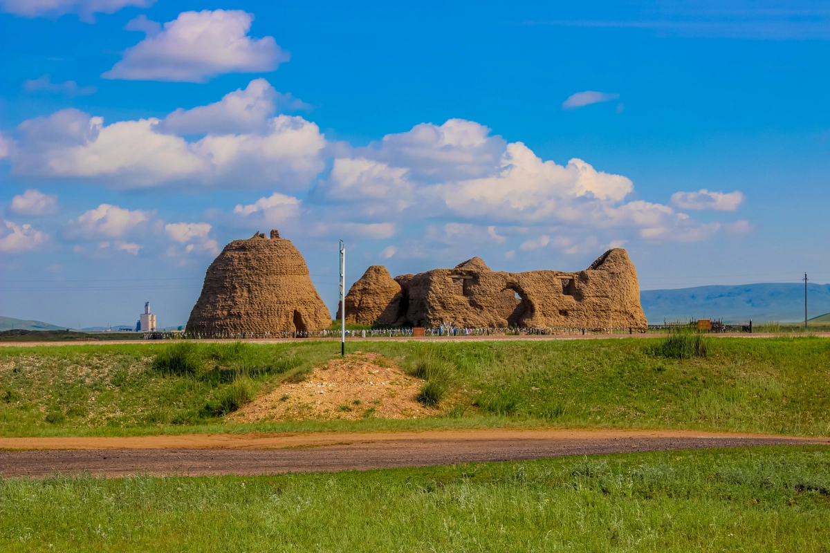 Кусбек торе кесенеси в Каркаралах - фото 6