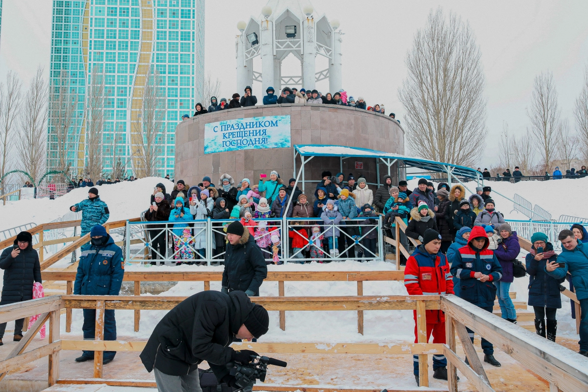 Крещенские купания в Астане в 2020 году - фото 5