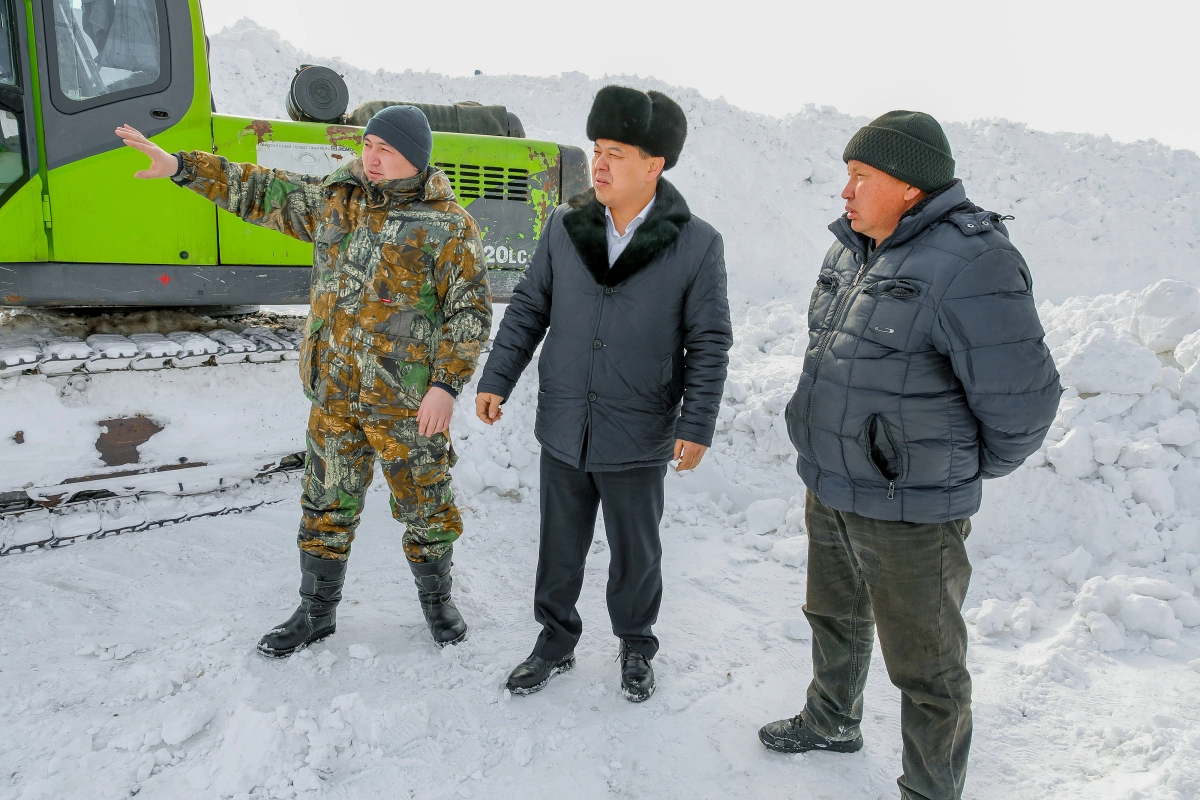 Уборка снега на трассах под Астаной - фото 25