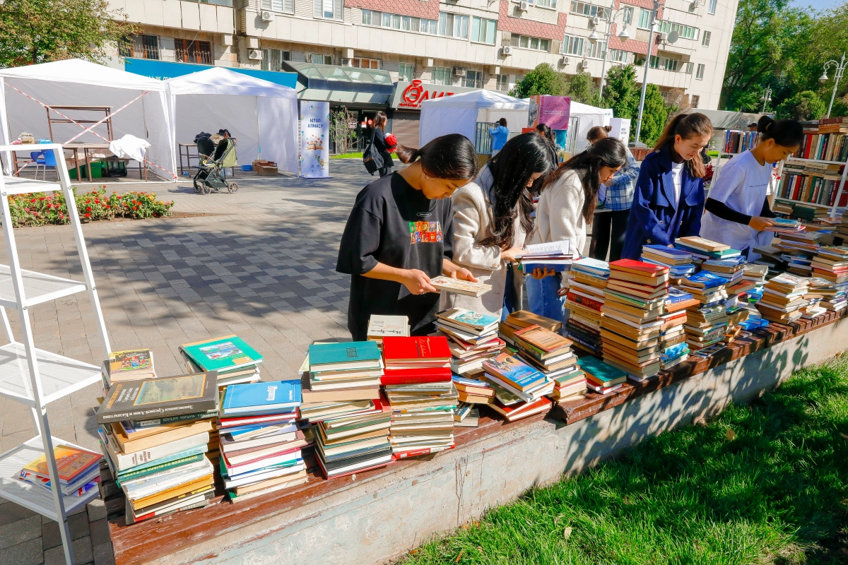 В честь Дня города Алматы прошел ежегодный фестиваль «Кiтап fest» - фото 6