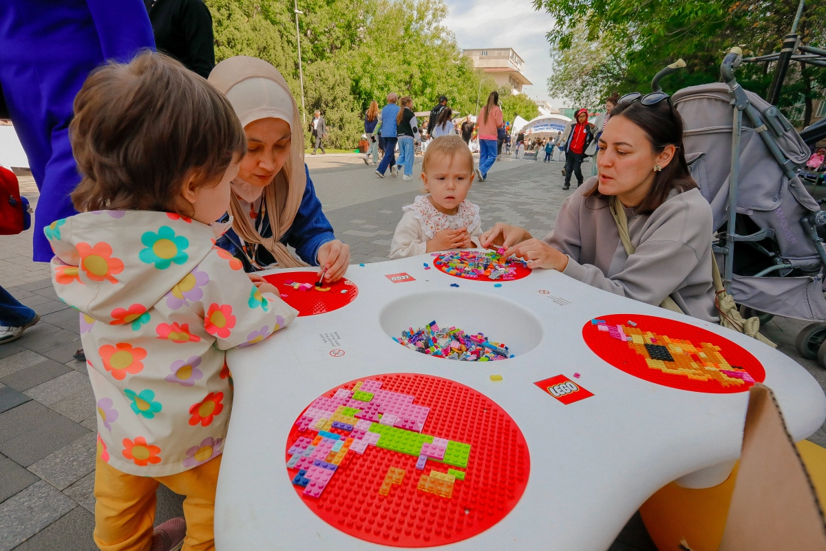 В честь Дня города Алматы прошел ежегодный фестиваль «Кiтап fest» - фото 17