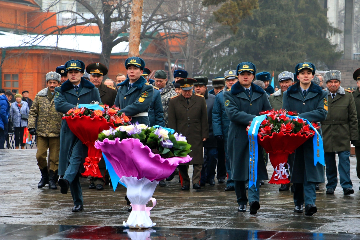 Жеңіс жалаушасы Алматыдан Астанаға «Жас ұлан» мектебіне аттанды - фото 6