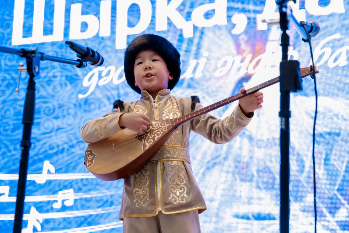 Национальный музей провел конкурс традиционной песни ко Дню Республики - фото 8