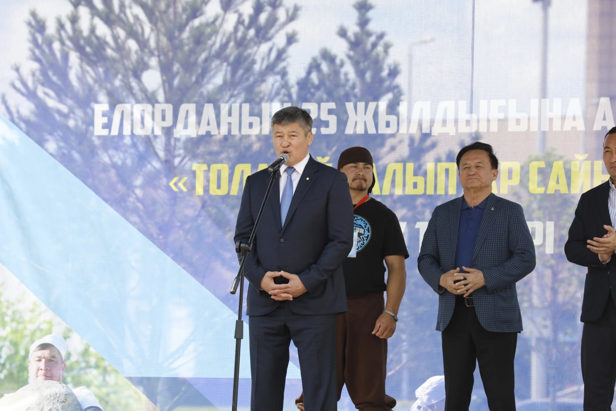 В столице прошел открытый городской турнир, состязание сильных «Толағай», посвященный 25-летию столицы - фото 2