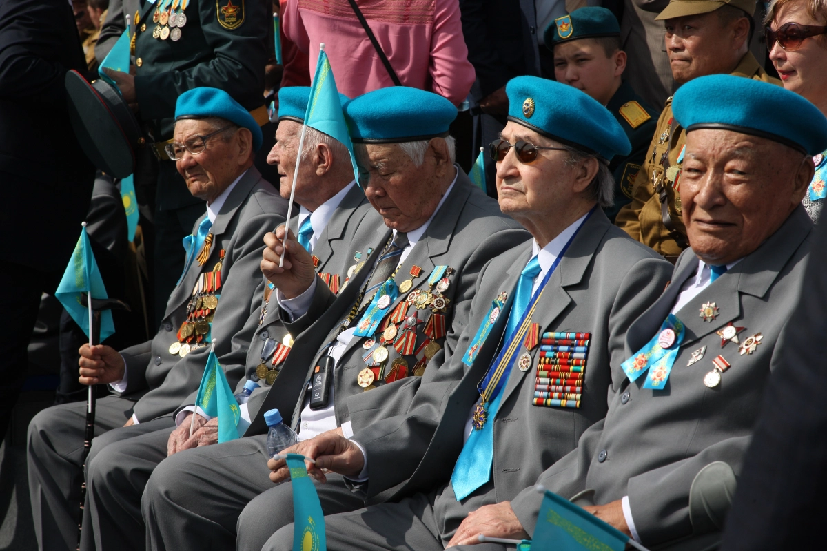 БОЕВАЯ МОЩЬ И СЛАВА: В Астане начался военный парад - фото 31