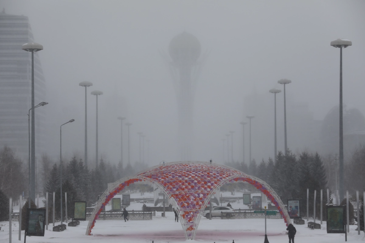 Суровая зимняя погода в Астане - фото 1