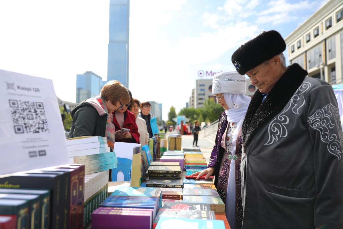 В столице проходит II общереспубликанский книжный фестиваль «KitapTime – 2023» - фото 12