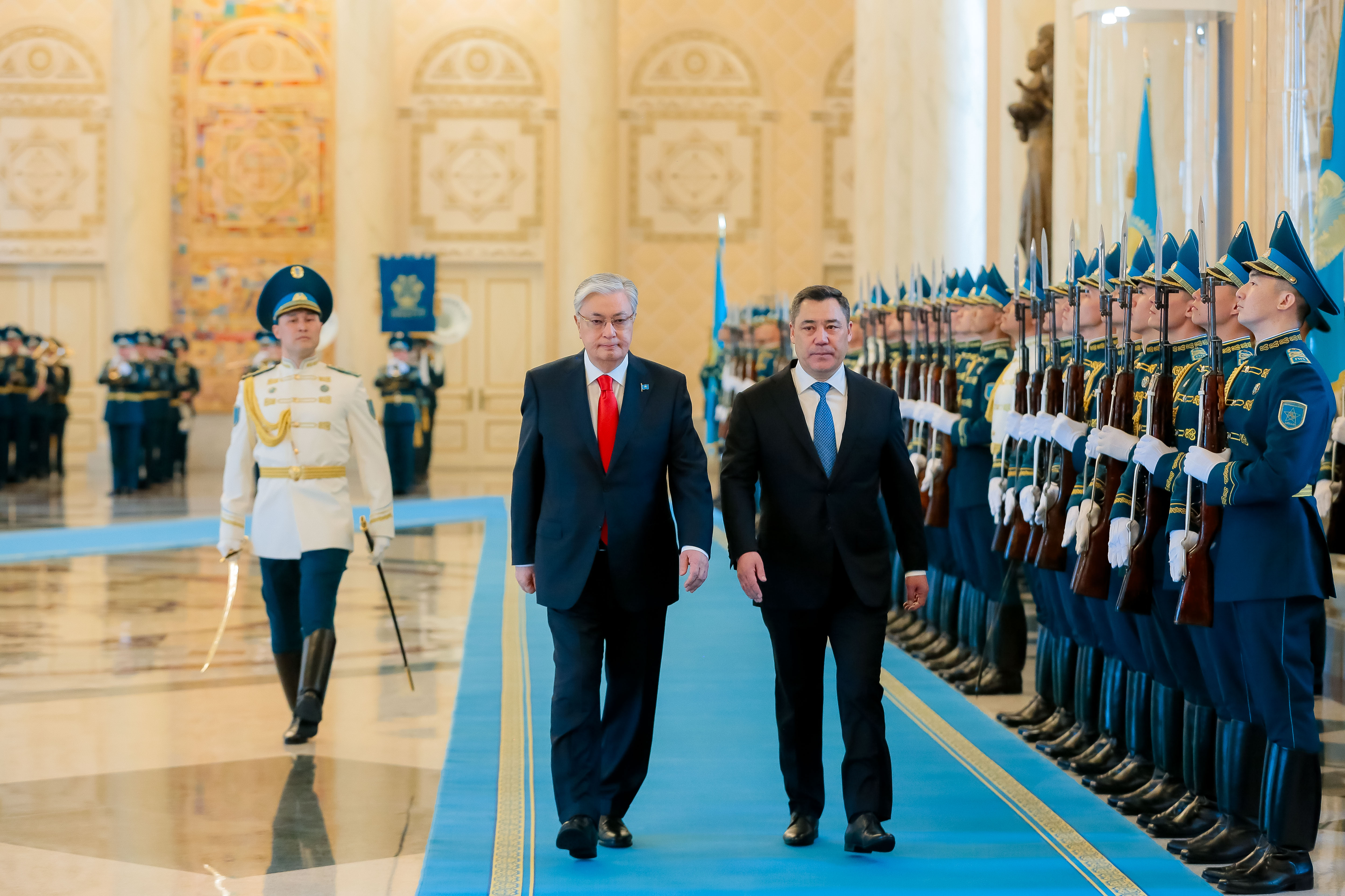 Касым-Жомарт Токаев встретил Садыра Жапарова в Акорде - фото 1